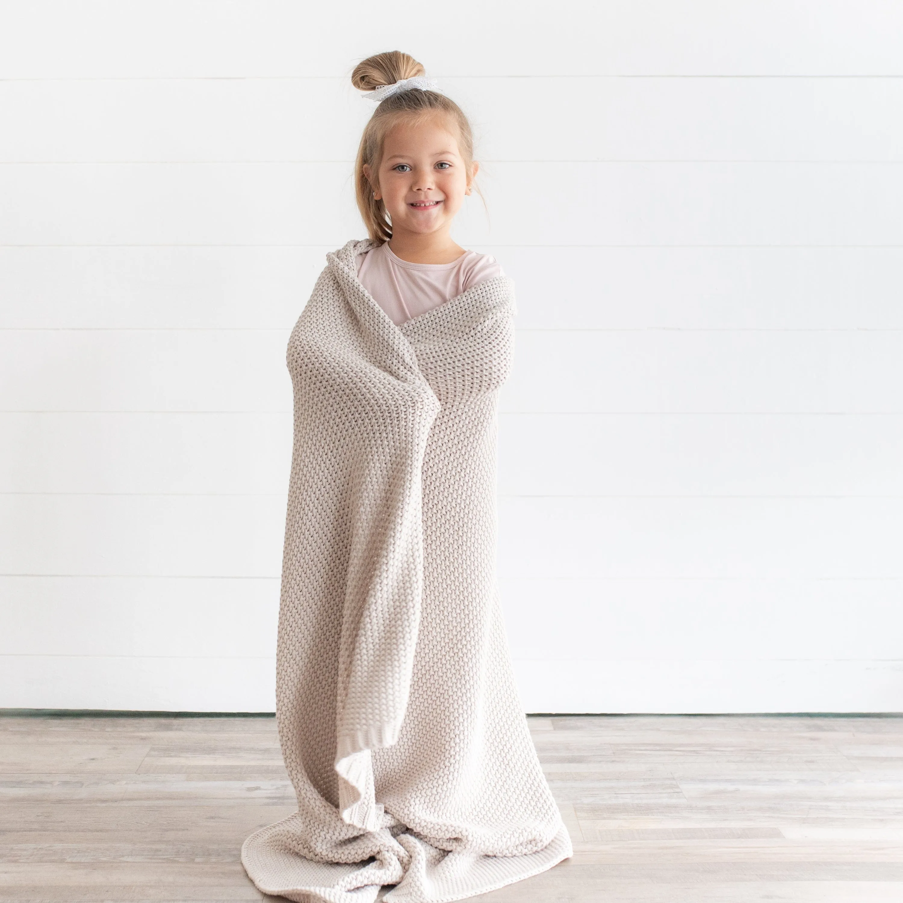 Chunky Knit Toddler Blanket in Oat