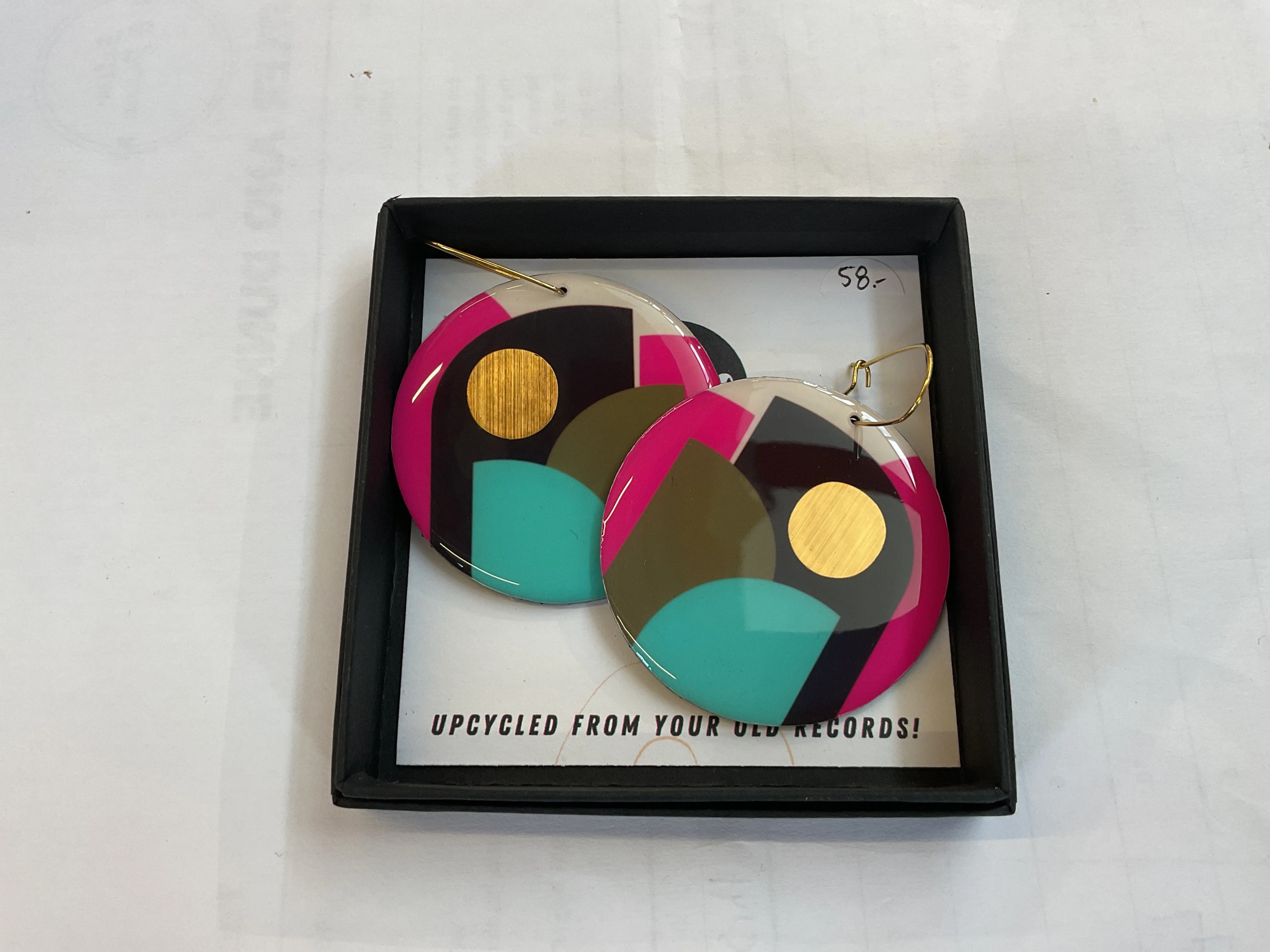 Dana Jewellery Large button earrings