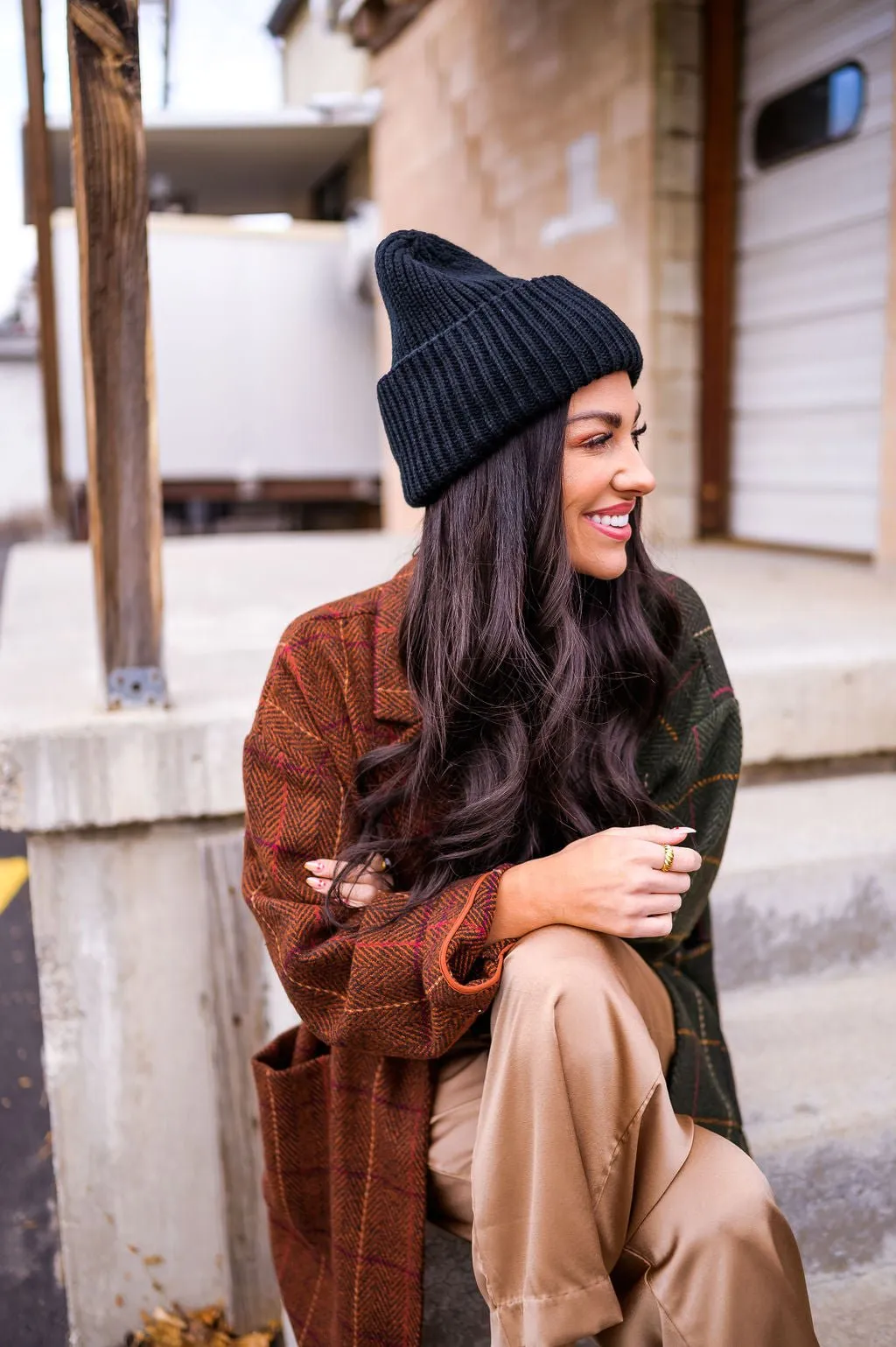 Grunge Chic Beanie in Black