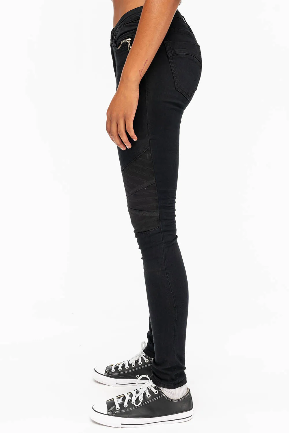 ROBIN'S WOMENS SKINNY MOTO JEANS IN PURE BLACK