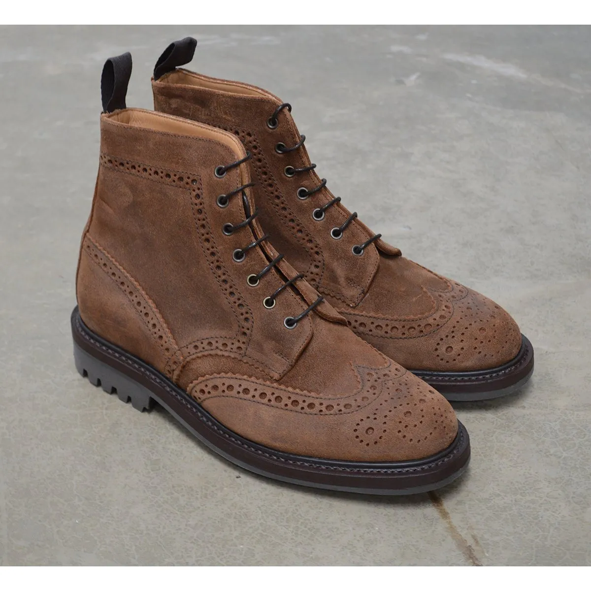 Sanders Cheltenham- Snuff Waxy Suede Brogue Boot