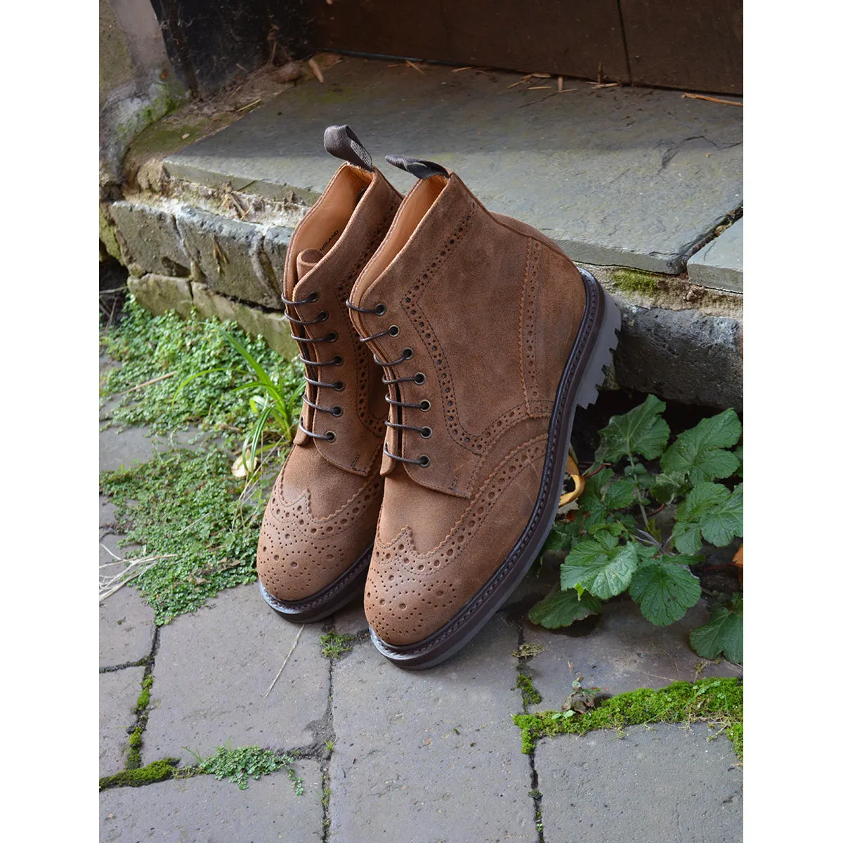 Sanders Cheltenham- Snuff Waxy Suede Brogue Boot